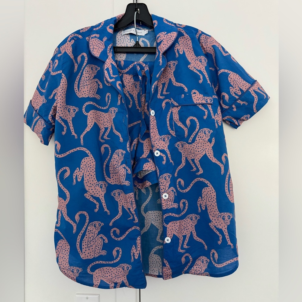 Desmond & Dempsey women’s pajama set